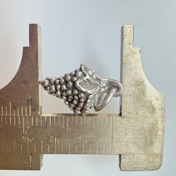 Vintage Sterling Silver 925 Grape Cluster Textured Charm Size 19mm Length - Picture 7 of 9